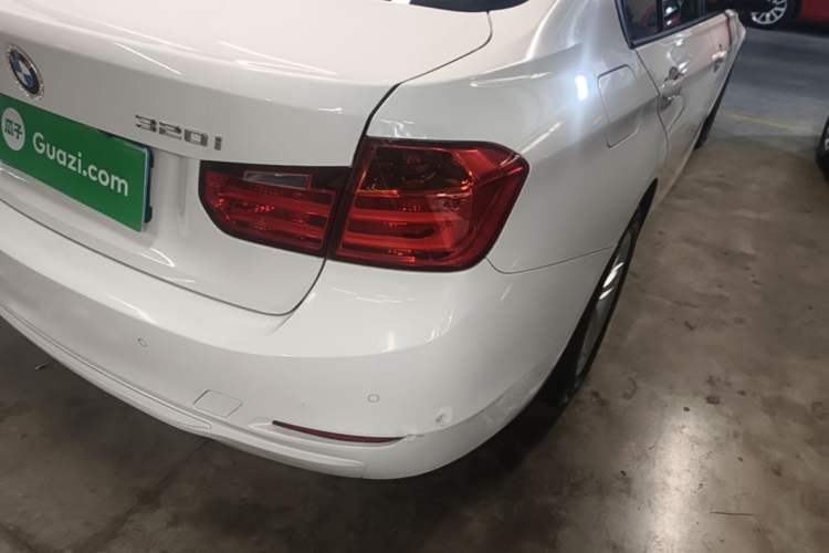 Used BMW 3 Series 2014 320i Sport Edition Right Rear Taillight
