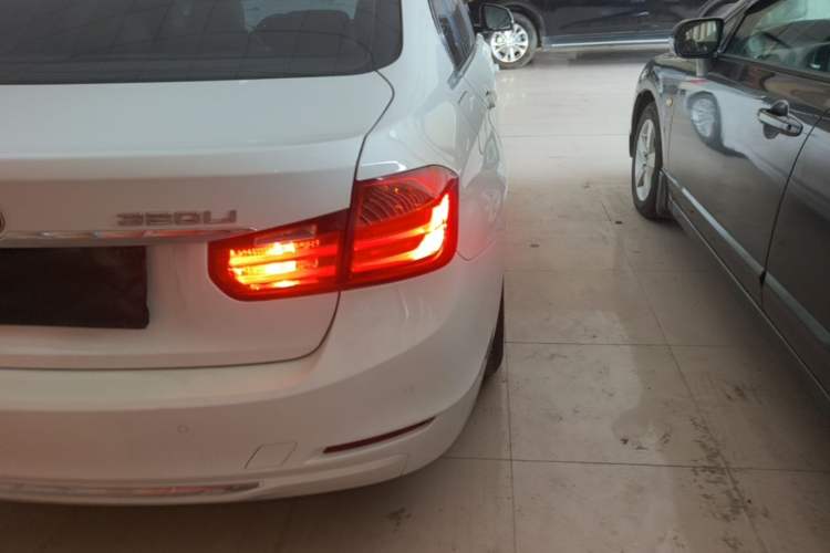 Used BMW 3 Series 2014 320Li Fashion Model Right Rear Taillight