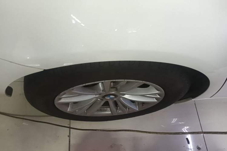 Used BMW 3 Series 2014 320Li Fashion Model Right Rear Wheel Hub