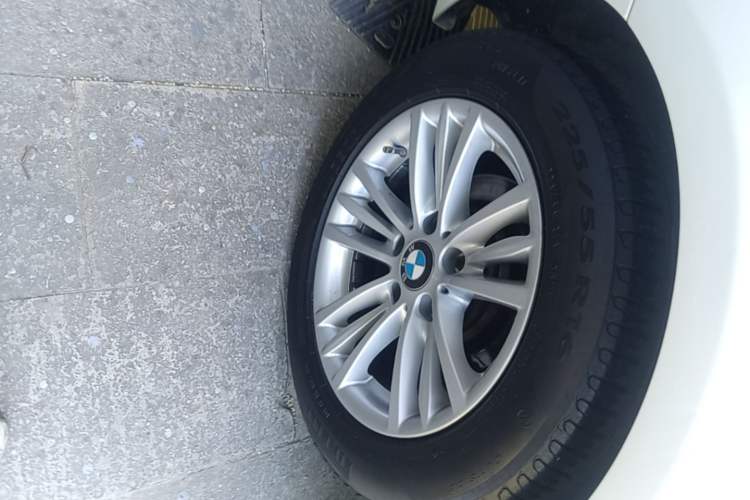 Used BMW 3 Series 2014 320Li Fashion Model Right Rear Wheel Hub