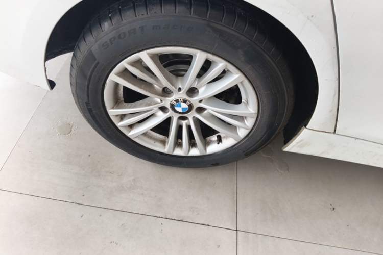 Used BMW 3 Series 2014 320Li Fashion Model Right Rear Wheel Hub