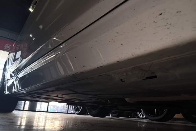 Used BMW 3 Series 2014 320Li Fashion Model Right Side Sill