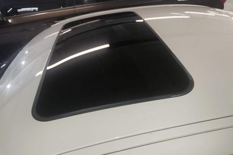 Used BMW 3 Series 2014 320i Sport Edition Roof