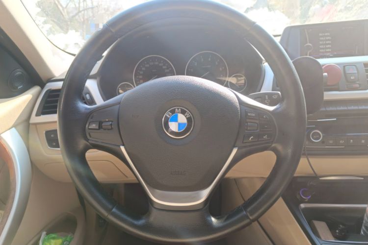 Used BMW 3 Series 2014 320Li Fashion Model Steering Wheel