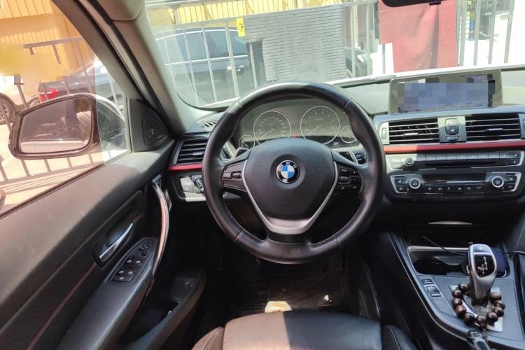Used BMW 3 Series 2014 320i Sport Design Package Steering Wheel
