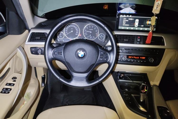 Used BMW 3 Series 2014 320Li Fashion Model Steering Wheel