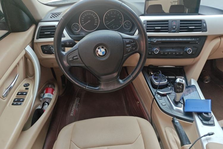 Used BMW 3 Series 2014 320Li Fashion Model Steering Wheel