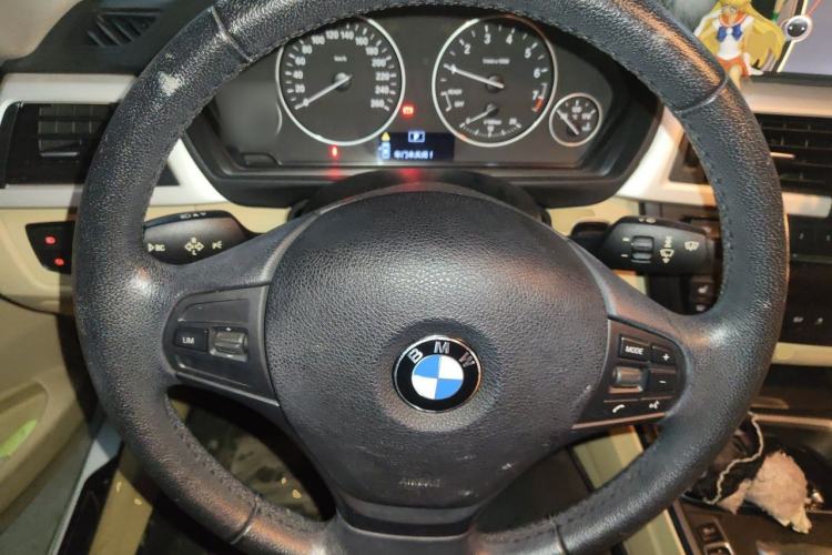 Used BMW 3 Series 2014 320i Sport Edition Steering Wheel