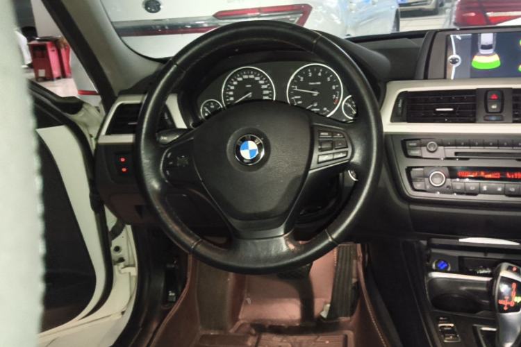 Used BMW 3 Series 2014 320Li Fashion Model Steering Wheel