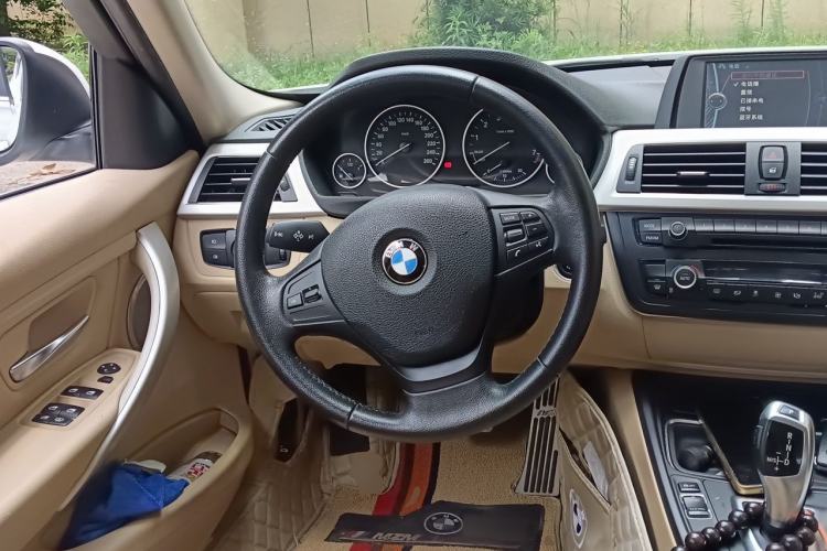 Used BMW 3 Series 2014 320Li Fashion Model Steering Wheel