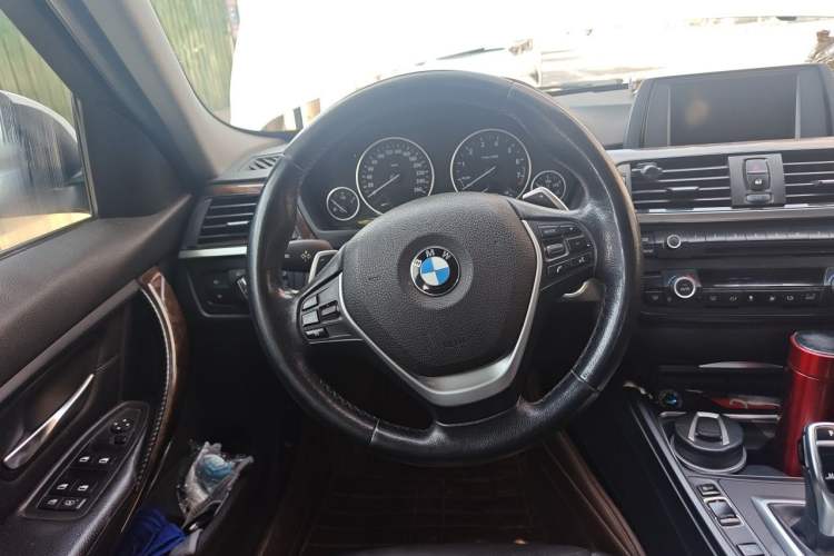 Used BMW 3 Series 2014 328Li Fashion Model Steering Wheel