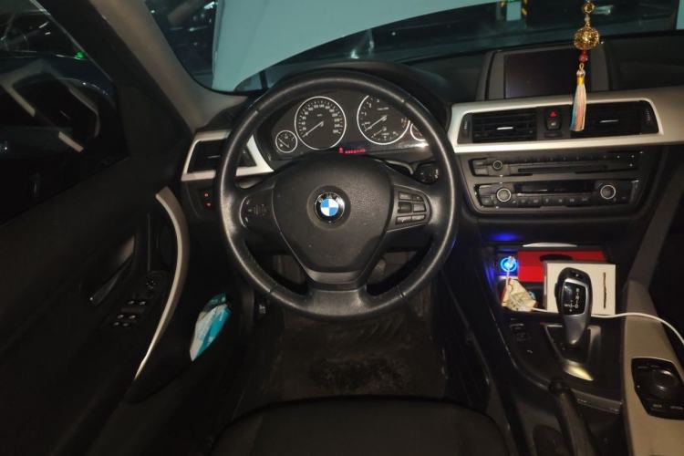 Used BMW 3 Series 2014 320Li Fashion Model Steering Wheel