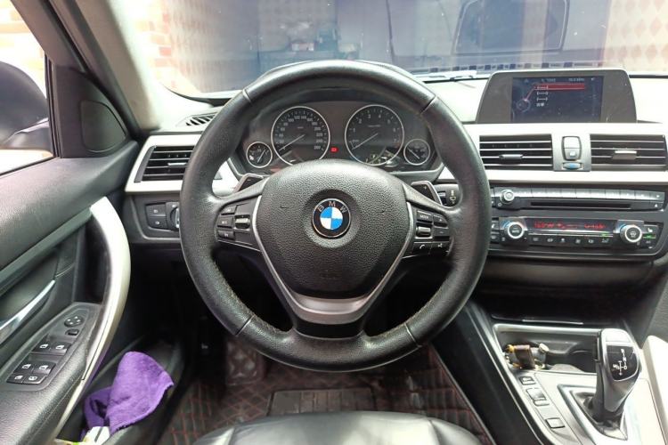 Used BMW 3 Series 2014 328Li Fashion Model Steering Wheel