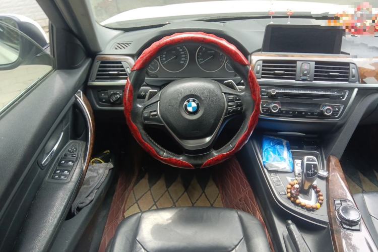 Used BMW 3 Series 2014 320Li Luxury Design Package Steering Wheel