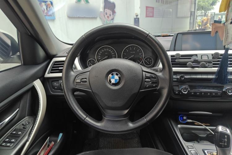 Used BMW 3 Series 2014 320Li Fashion Model Steering Wheel