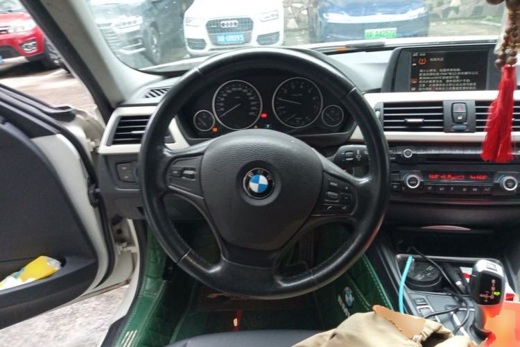 Used BMW 3 Series 2014 320Li Fashion Model Steering Wheel