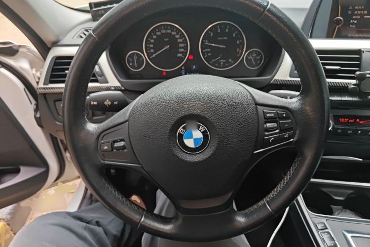 Used BMW 3 Series 2014 320Li Fashion Model Steering Wheel