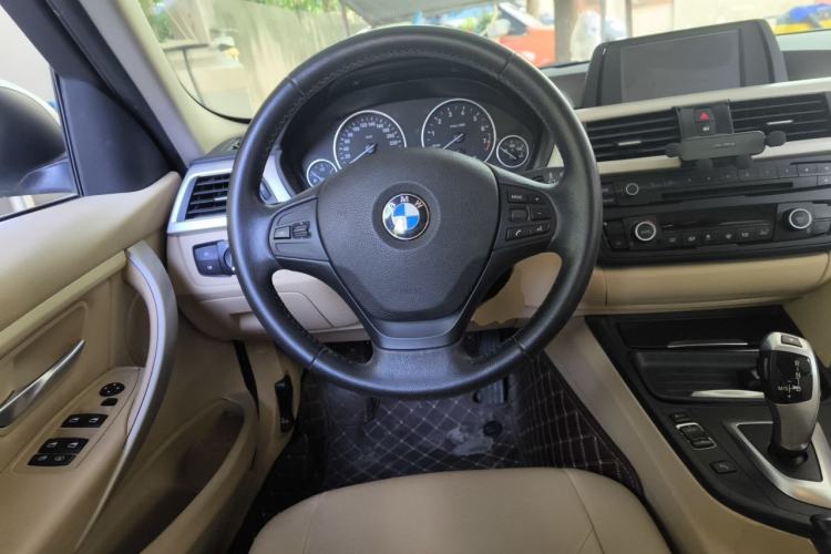 Used BMW 3 Series 2014 320Li Fashion Model Steering Wheel