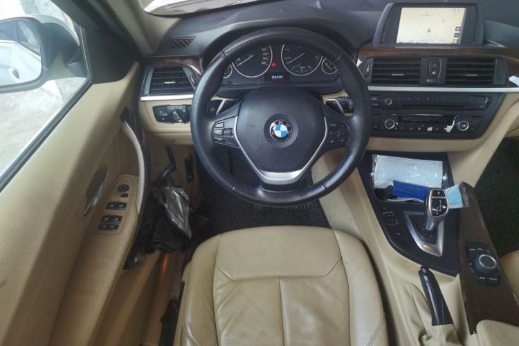 Used BMW 3 Series 2014 328Li Fashion Model Steering Wheel