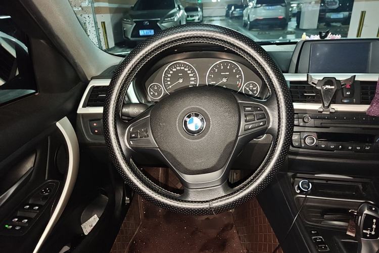 Used BMW 3 Series 2014 320Li Fashion Model Steering Wheel