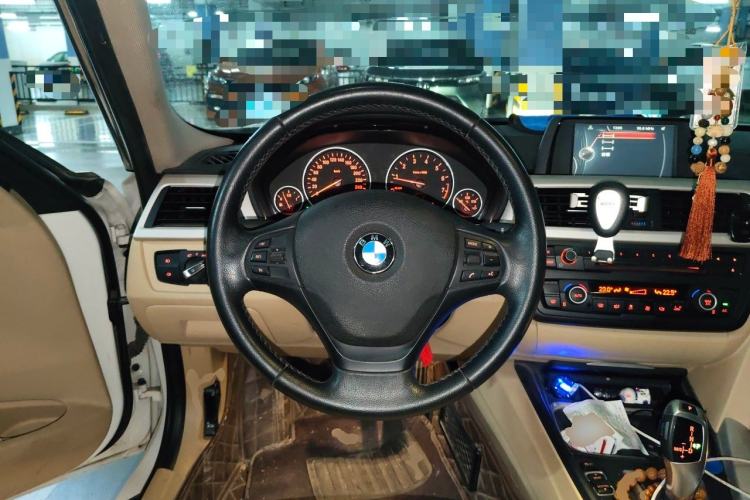 Used BMW 3 Series 2014 320Li Fashion Model Steering Wheel