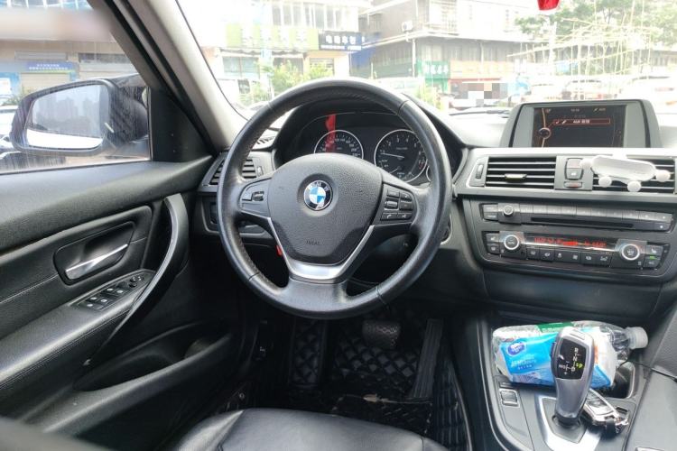 Used BMW 3 Series 2014 320i Sport Edition Steering Wheel