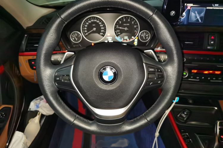 Used BMW 3 Series 2014 320Li Luxury Design Package Steering Wheel