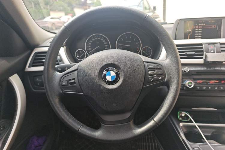 Used BMW 3 Series 2014 320i Sport Edition Steering Wheel