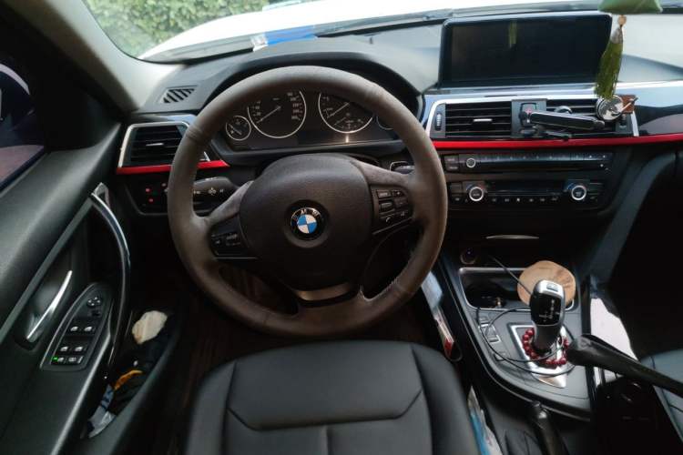 Used BMW 3 Series 2014 320Li Fashion Model Steering Wheel