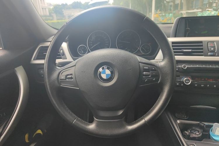 Used BMW 3 Series 2014 320Li Fashion Model Steering Wheel