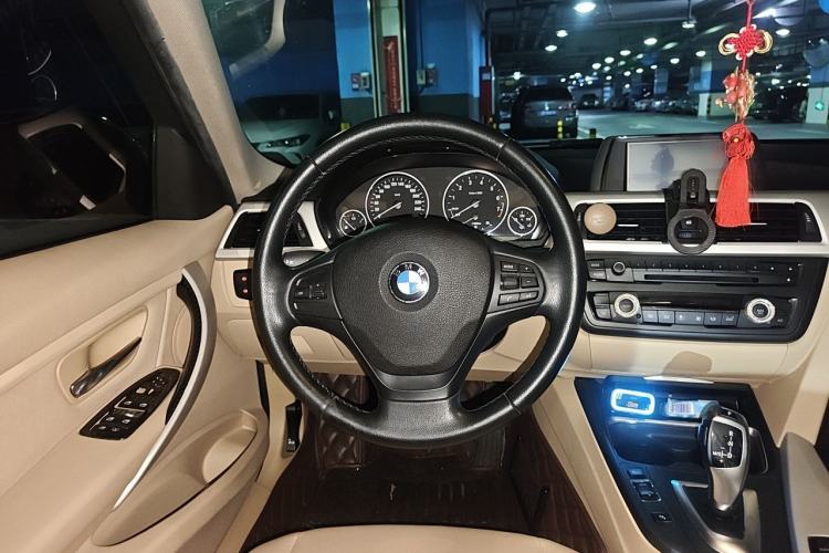 Used BMW 3 Series 2014 320Li Fashion Model Steering Wheel