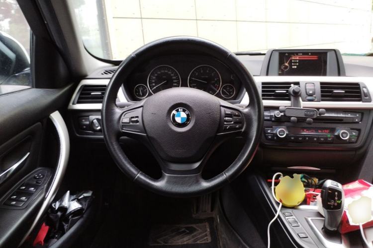 Used BMW 3 Series 2014 320i Sport Edition Steering Wheel