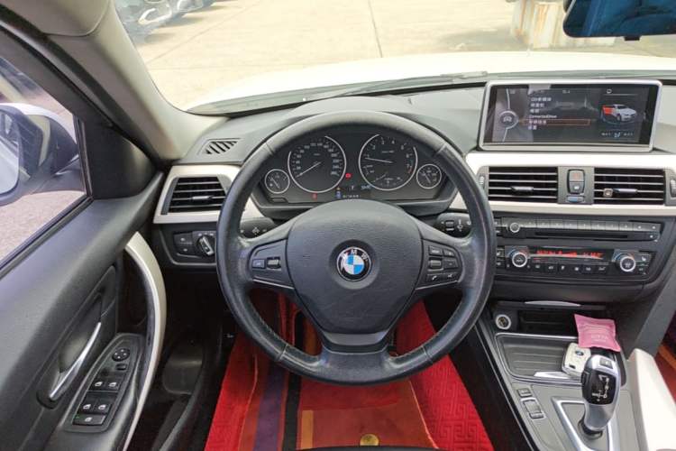 Used BMW 3 Series 2014 320i Sport Edition Steering Wheel