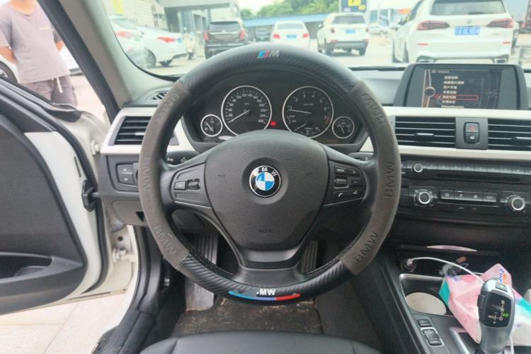 Used BMW 3 Series 2014 320i Active Edition Steering Wheel