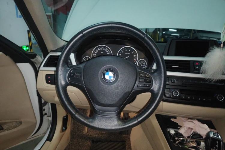 Used BMW 3 Series 2014 320Li Fashion Model Steering Wheel