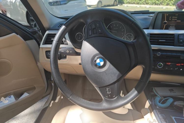 Used BMW 3 Series 2014 320Li Fashion Model Steering Wheel