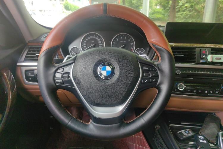 Used BMW 3 Series 2014 320Li Luxury Design Package Steering Wheel