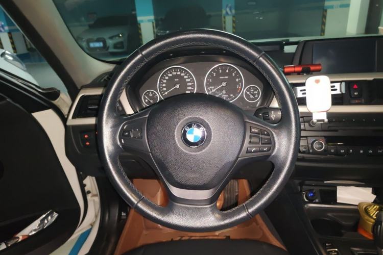 Used BMW 3 Series 2014 320Li Fashion Model Steering Wheel
