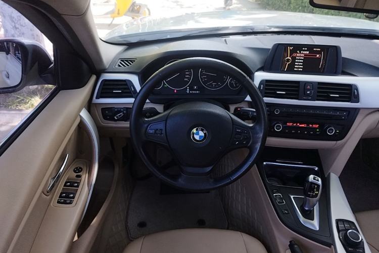 Used BMW 3 Series 2014 320Li Fashion Model Steering Wheel