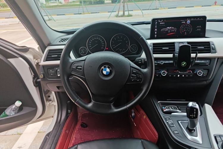 Used BMW 3 Series 2014 320Li Fashion Model Steering Wheel