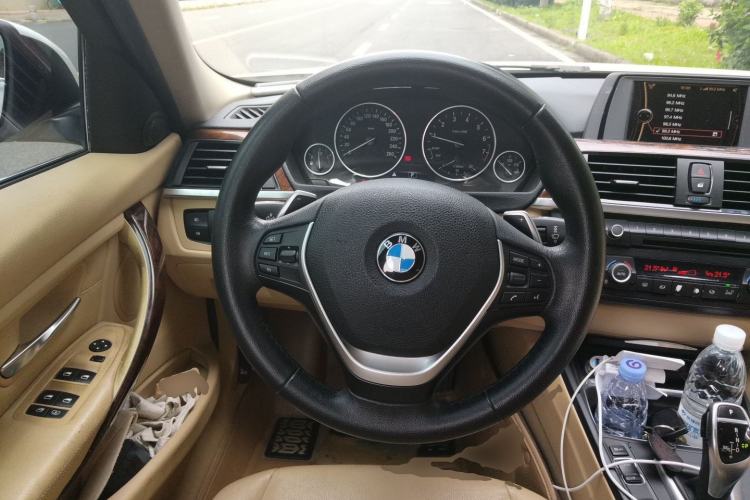 Used BMW 3 Series 2014 328Li Fashion Model Steering Wheel