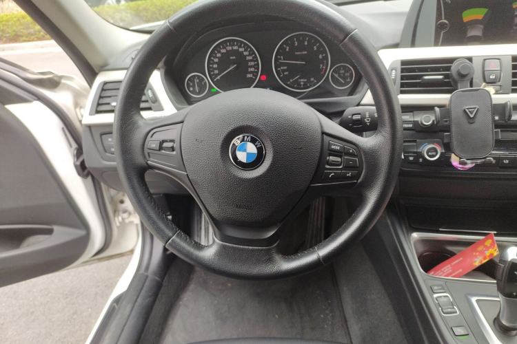 Used BMW 3 Series 2014 320Li Fashion Model Steering Wheel