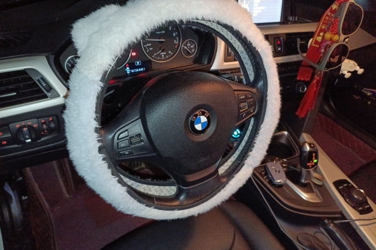 Used BMW 3 Series 2014 320i Active Edition Steering Wheel