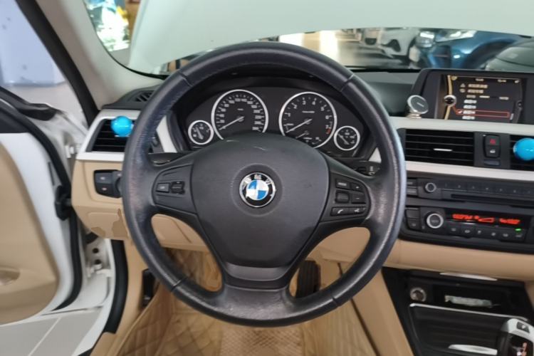 Used BMW 3 Series 2014 320Li Fashion Model Steering Wheel