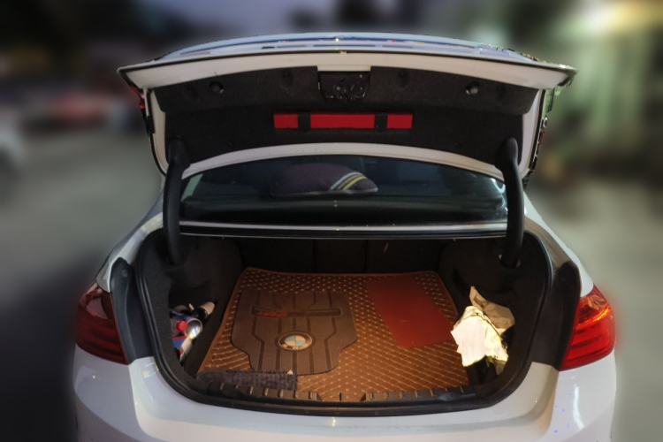 Used BMW 3 Series 2014 320Li Fashion Model Trunk