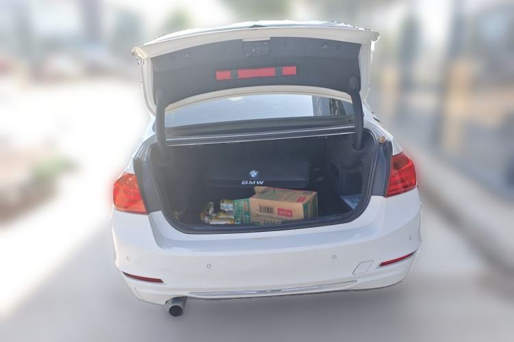 Used BMW 3 Series 2014 320i Active Edition Trunk