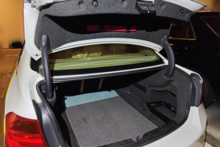 Used BMW 3 Series 2014 320Li Fashion Model Trunk