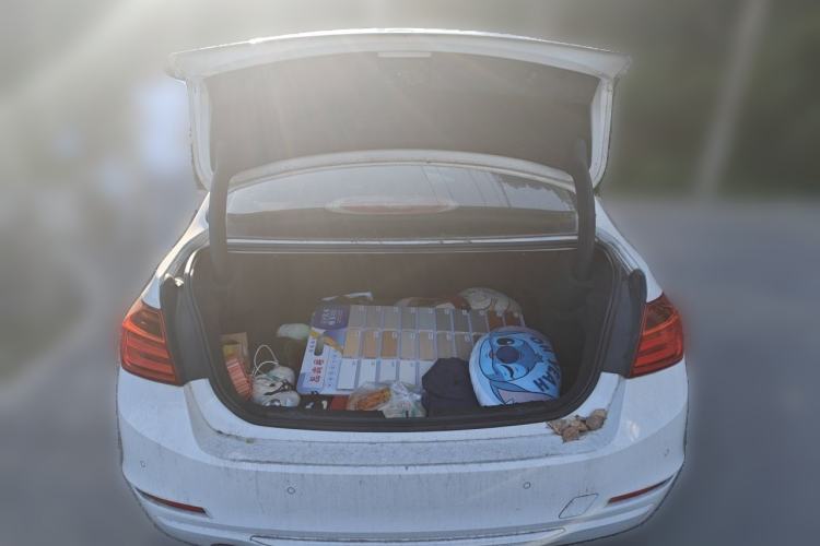 Used BMW 3 Series 2014 320i Sport Edition Trunk