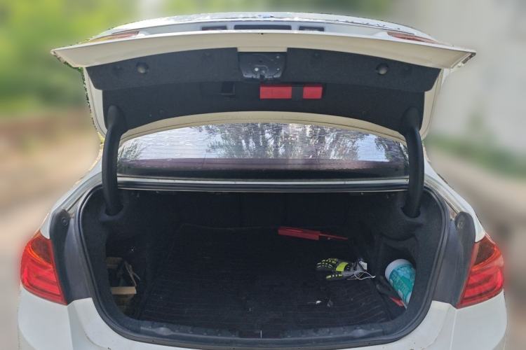 Used BMW 3 Series 2014 320Li Fashion Model Trunk