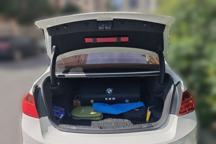 Used BMW 3 Series 2014 328Li Fashion Model Trunk